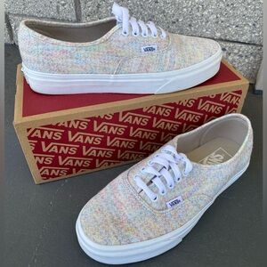 Vans, Women's Low-top Sneaker, (Rainbow Jersey) MIt/Trwht